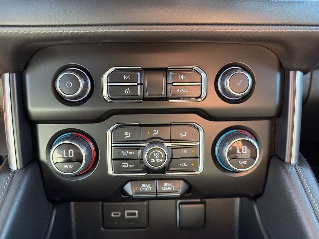 2023 Chevrolet Suburban LS