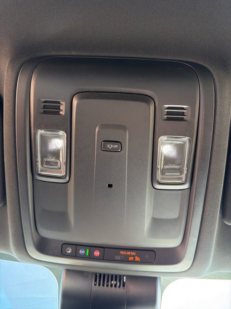 2023 Chevrolet Suburban LS