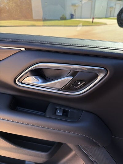 2023 Chevrolet Suburban LS