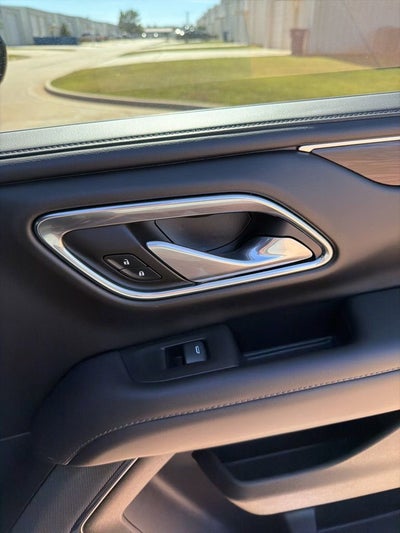 2023 Chevrolet Suburban LS