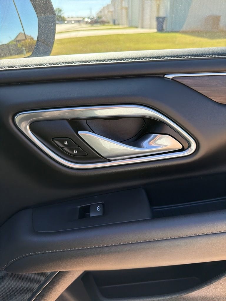 2023 Chevrolet Suburban LS