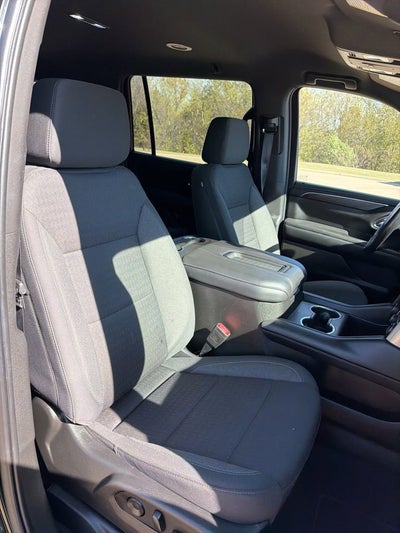 2023 Chevrolet Suburban LS