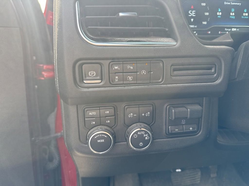 2024 Chevrolet Suburban RST