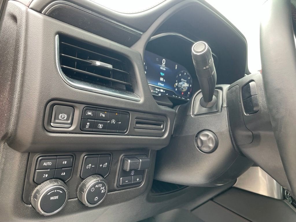 2024 Chevrolet Suburban RST