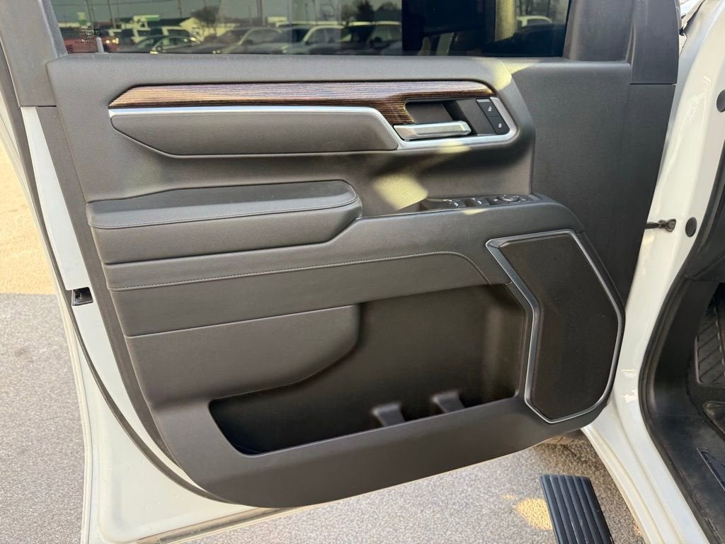 2025 GMC Sierra 3500 HD SLE DRW