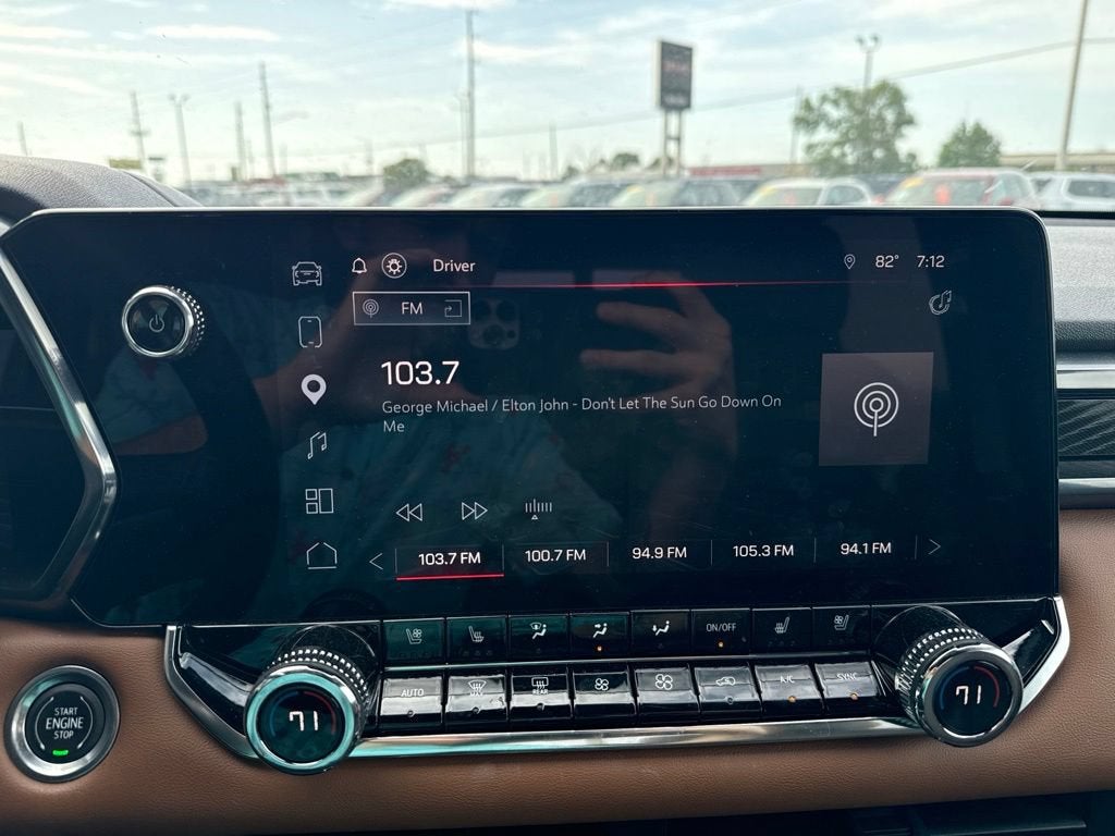 2023 GMC Canyon AT4