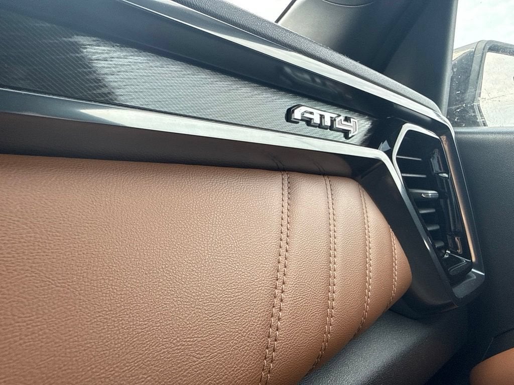 2023 GMC Canyon AT4