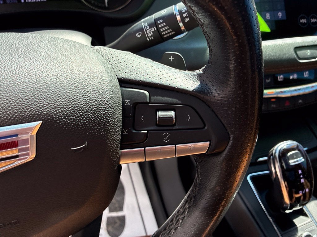 2022 Cadillac XT4 AWD Sport