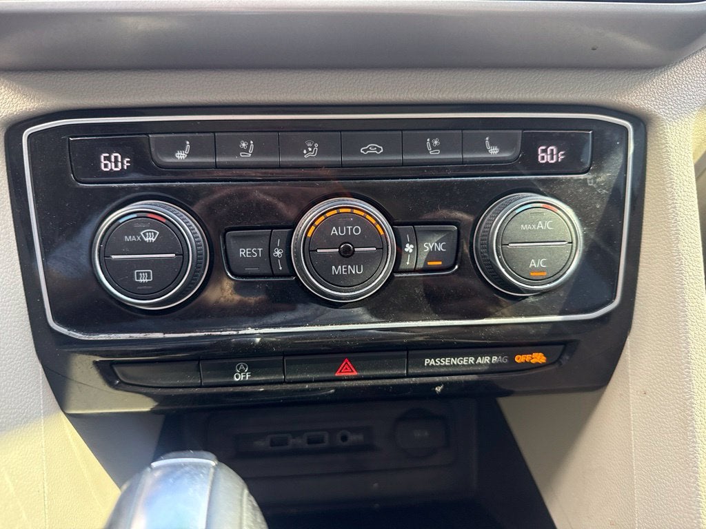 2021 Volkswagen Atlas 3.6L V6 SEL Premium