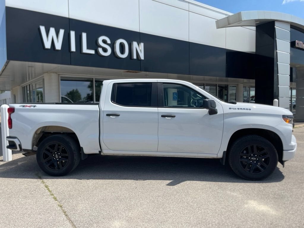 2023 Chevrolet Silverado 1500 Custom