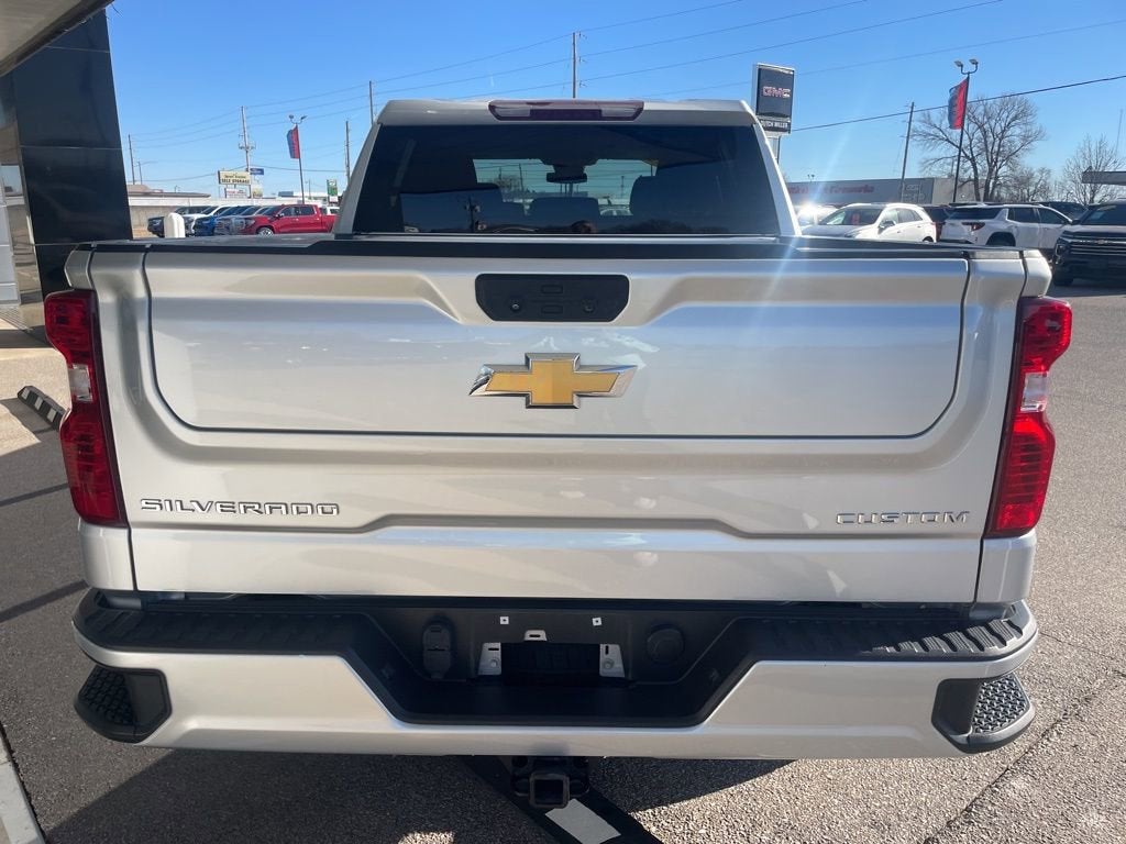 2022 Chevrolet Silverado 1500 Custom