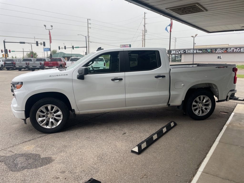 2023 Chevrolet Silverado 1500 Custom