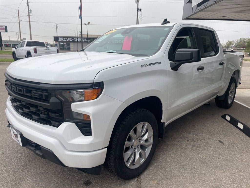 2023 Chevrolet Silverado 1500 Custom