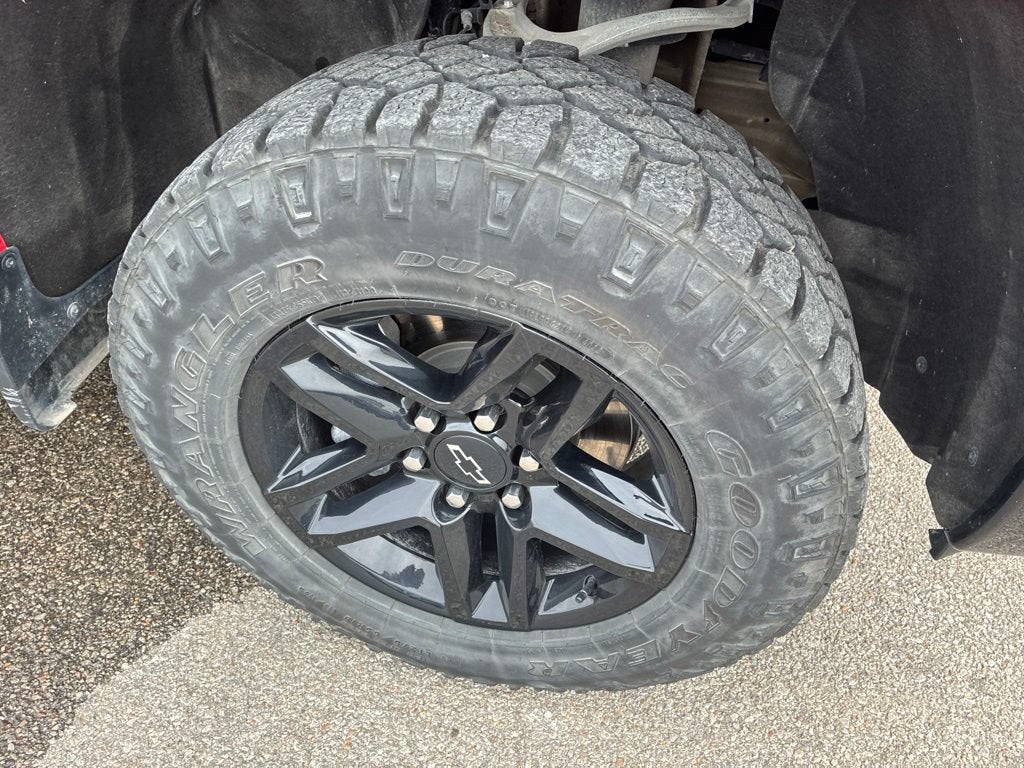 2023 Chevrolet Silverado 1500 Custom Trail Boss