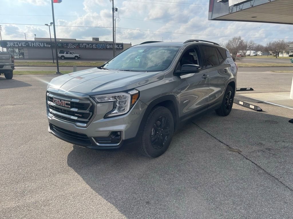 2024 GMC Terrain AT4