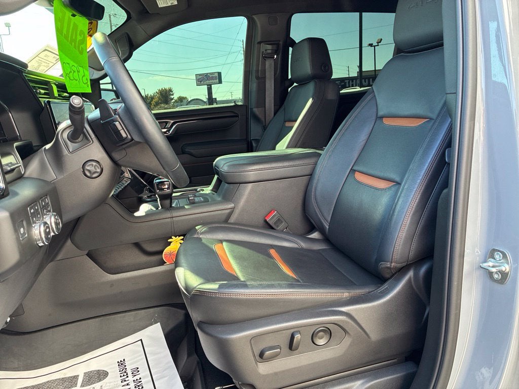 2025 GMC Sierra 1500 AT4