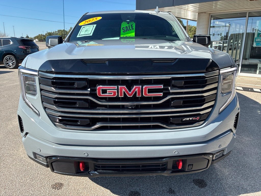 2025 GMC Sierra 1500 AT4
