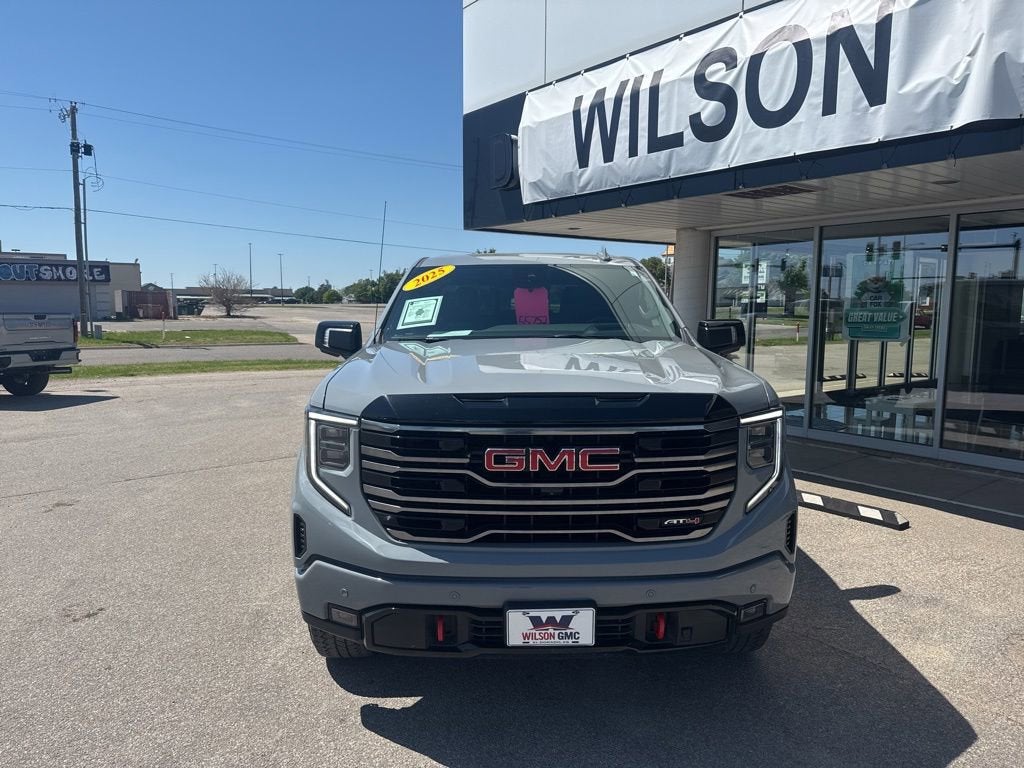 2025 GMC Sierra 1500 AT4