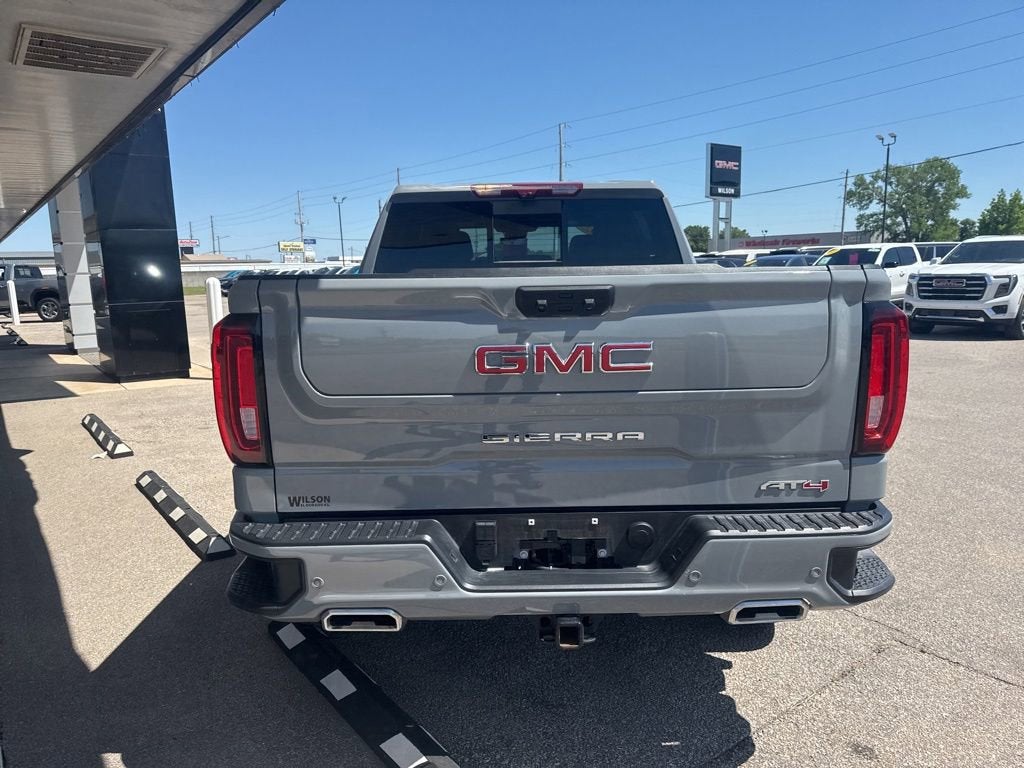 2025 GMC Sierra 1500 AT4