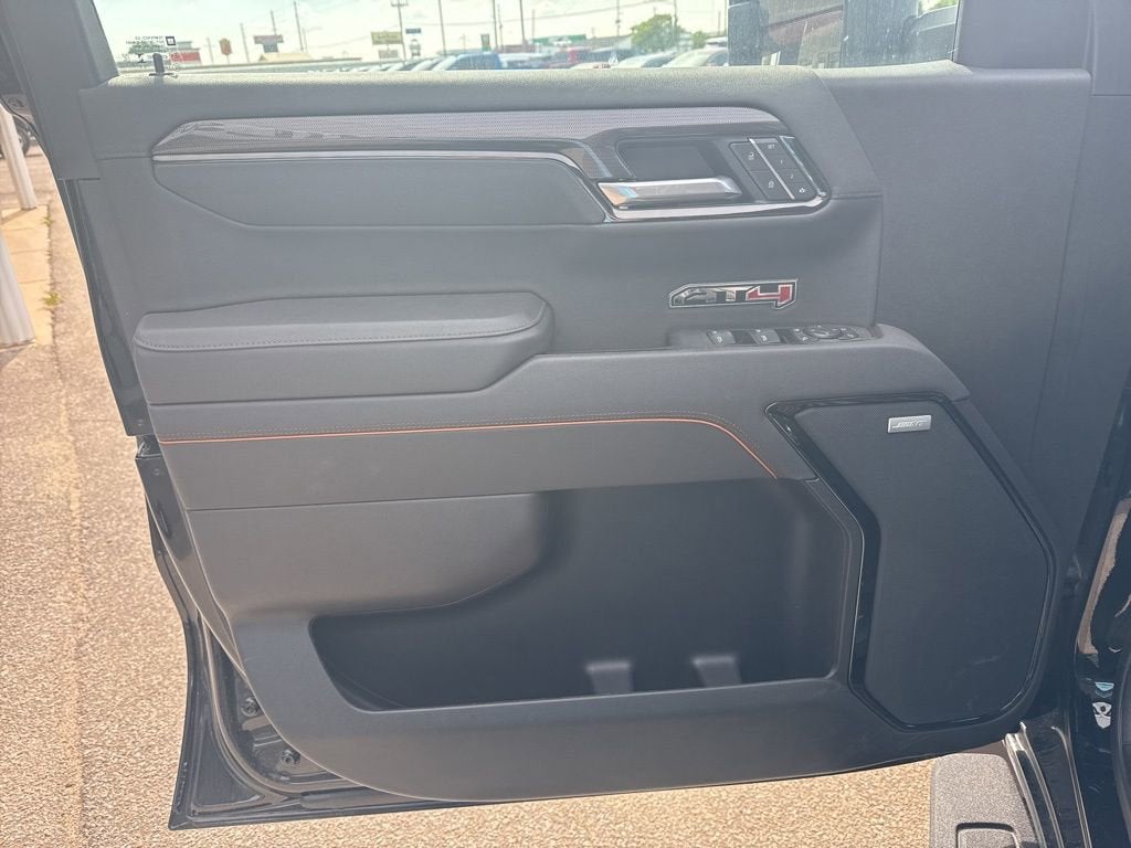 2025 GMC Sierra 1500 AT4