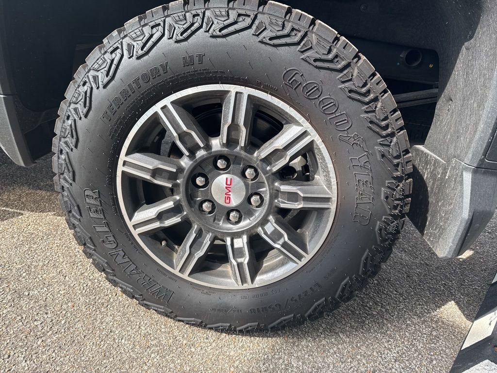 2025 GMC Sierra 1500 AT4