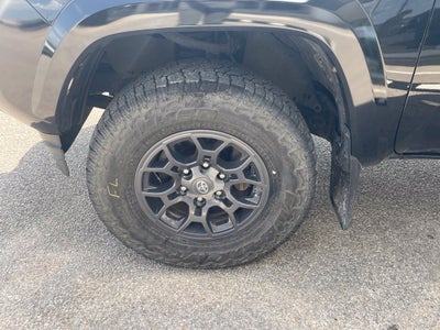 2017 Toyota Tacoma SR5 V6