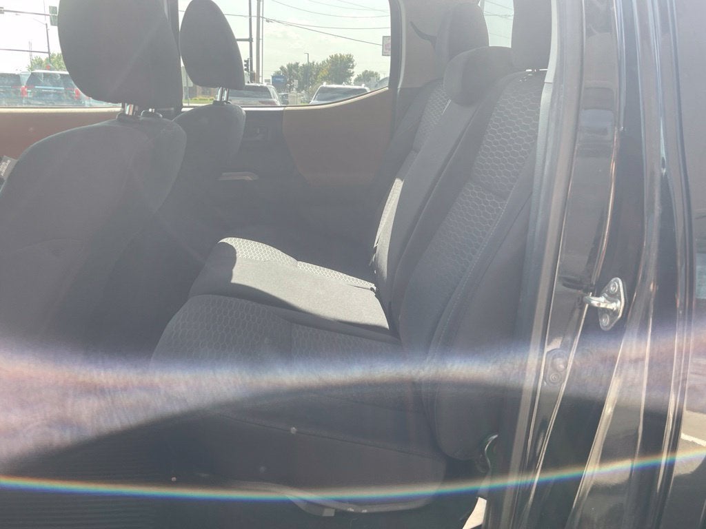 2017 Toyota Tacoma SR5 V6