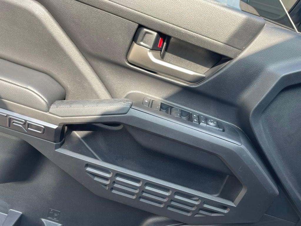 2024 Toyota Tacoma 4WD SR5