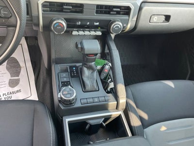 2024 Toyota Tacoma 4WD SR5
