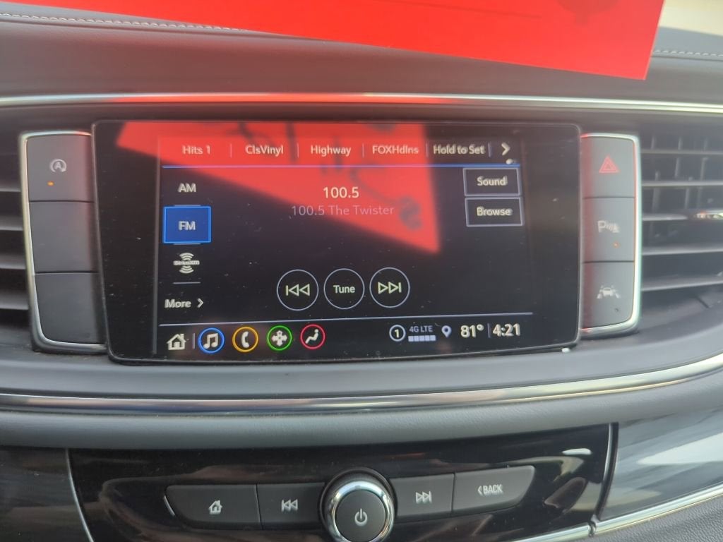 2023 Buick Enclave Essence