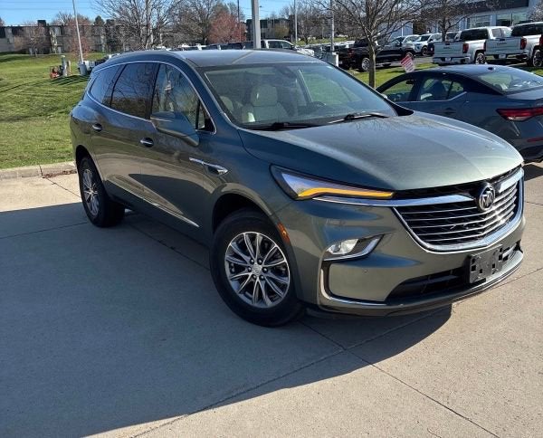 2022 Buick Enclave Essence