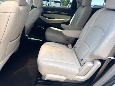 2022 Buick Enclave Essence