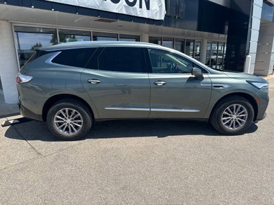 2022 Buick Enclave Essence