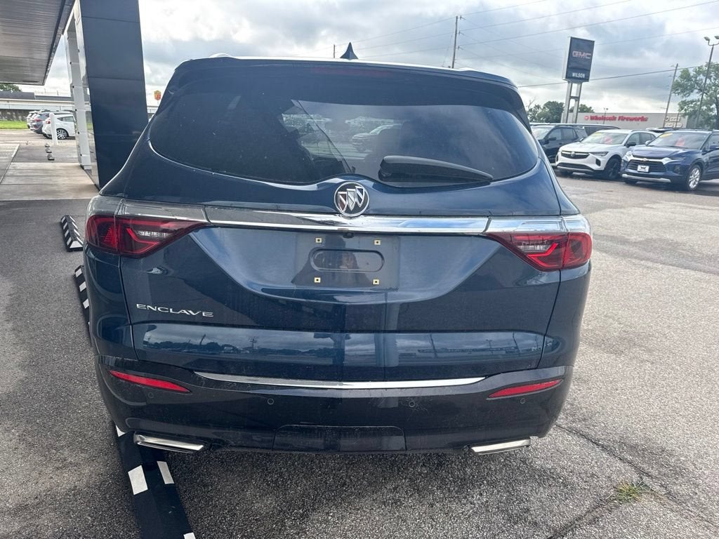 2023 Buick Enclave Essence