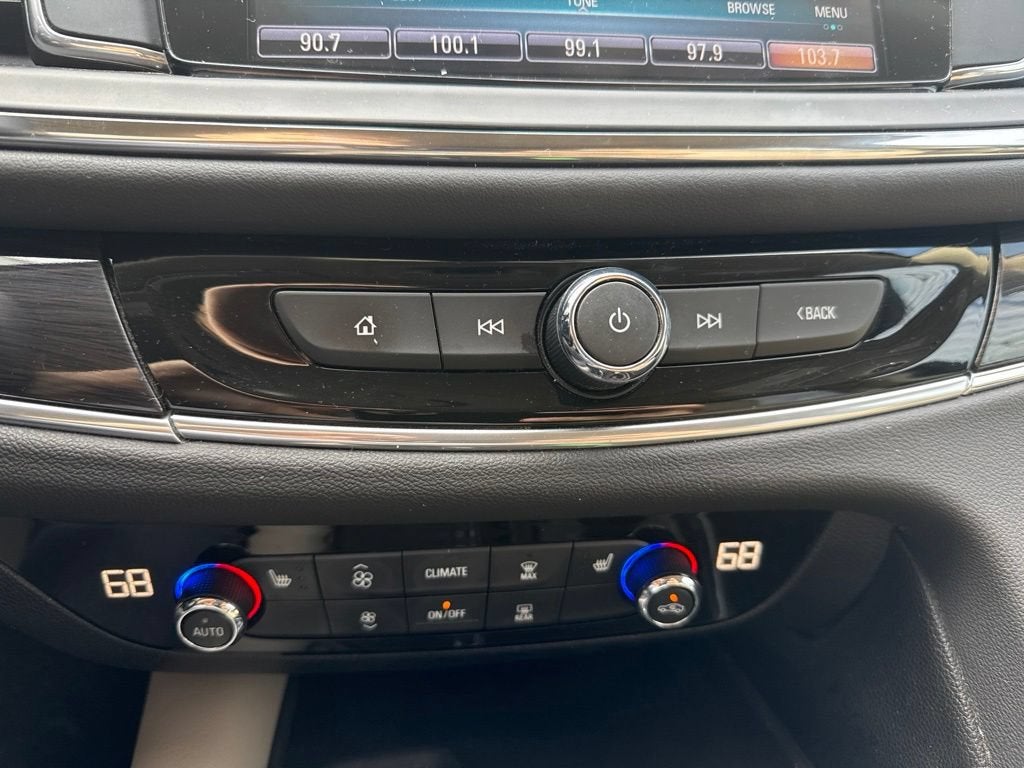 2018 Buick Enclave Essence