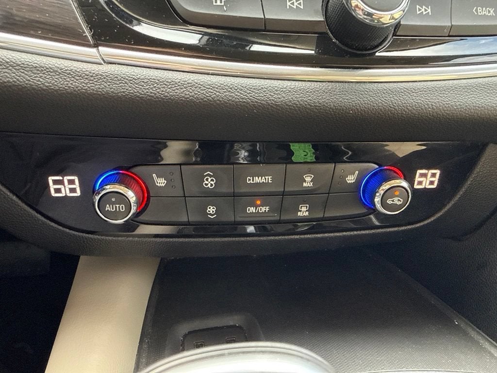 2018 Buick Enclave Essence