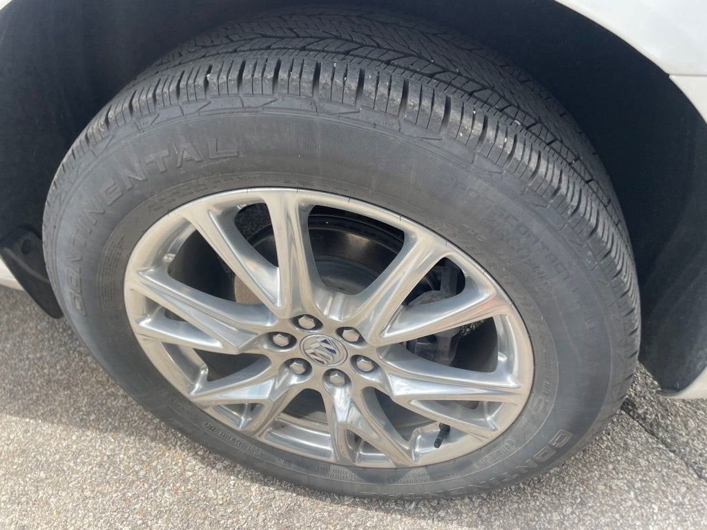 2023 Buick Enclave Essence