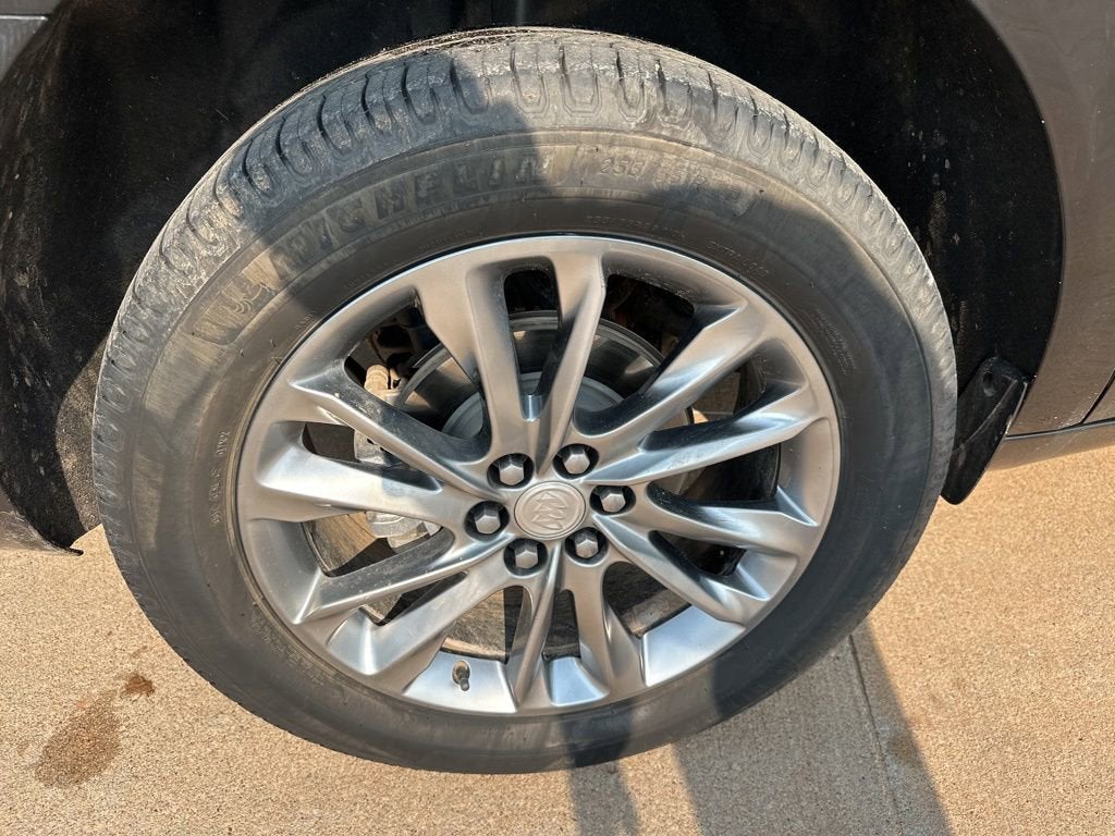 2022 Buick Enclave Avenir