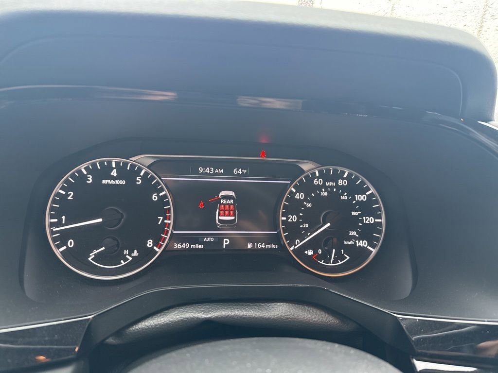 2025 Nissan Pathfinder SV
