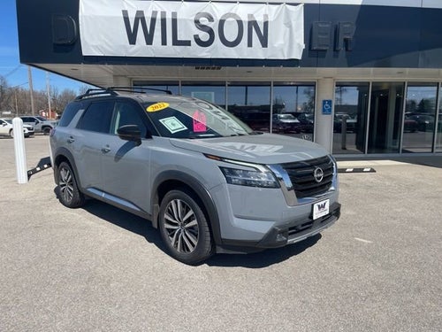 2022 Nissan Pathfinder Platinum