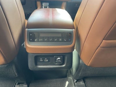 2022 Nissan Pathfinder Platinum