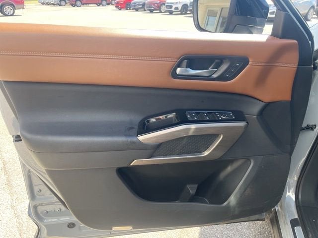 2022 Nissan Pathfinder Platinum