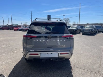 2022 Nissan Pathfinder Platinum