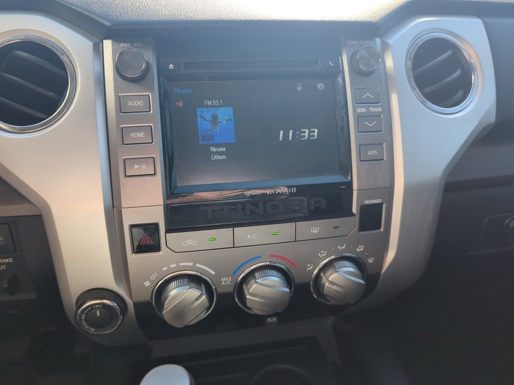 2017 Toyota Tundra 4WD SR5