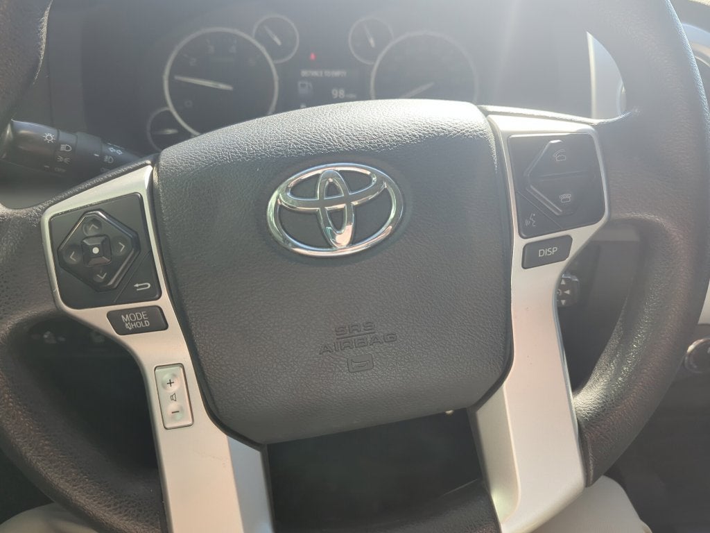 2017 Toyota Tundra 4WD SR5