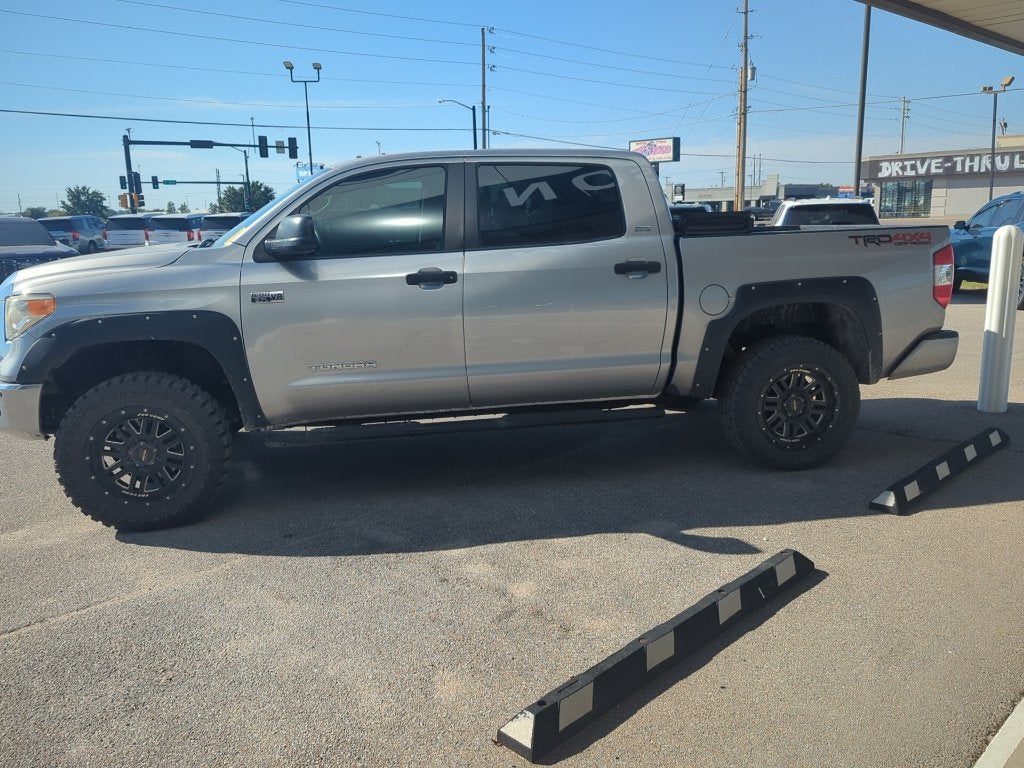 2017 Toyota Tundra 4WD SR5