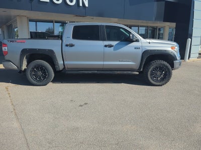 2017 Toyota Tundra 4WD SR5