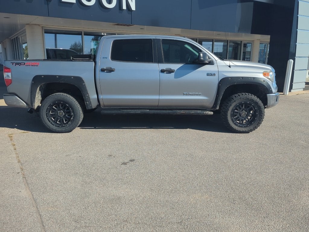 2017 Toyota Tundra 4WD SR5