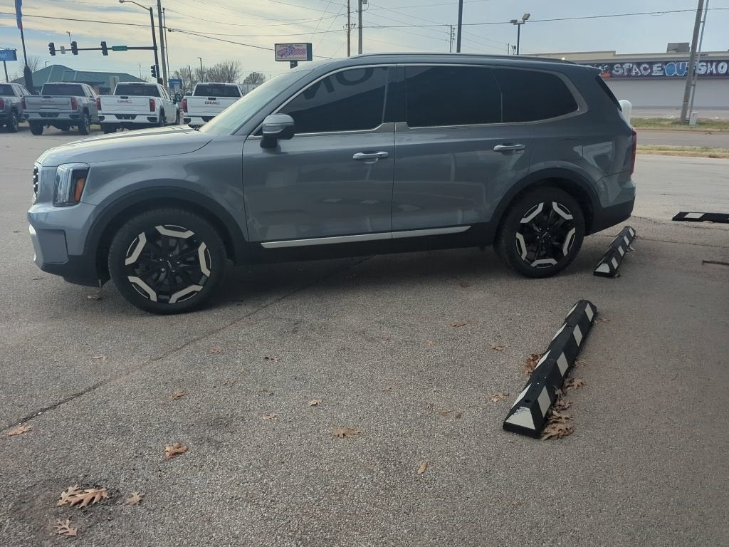2023 Kia Telluride S