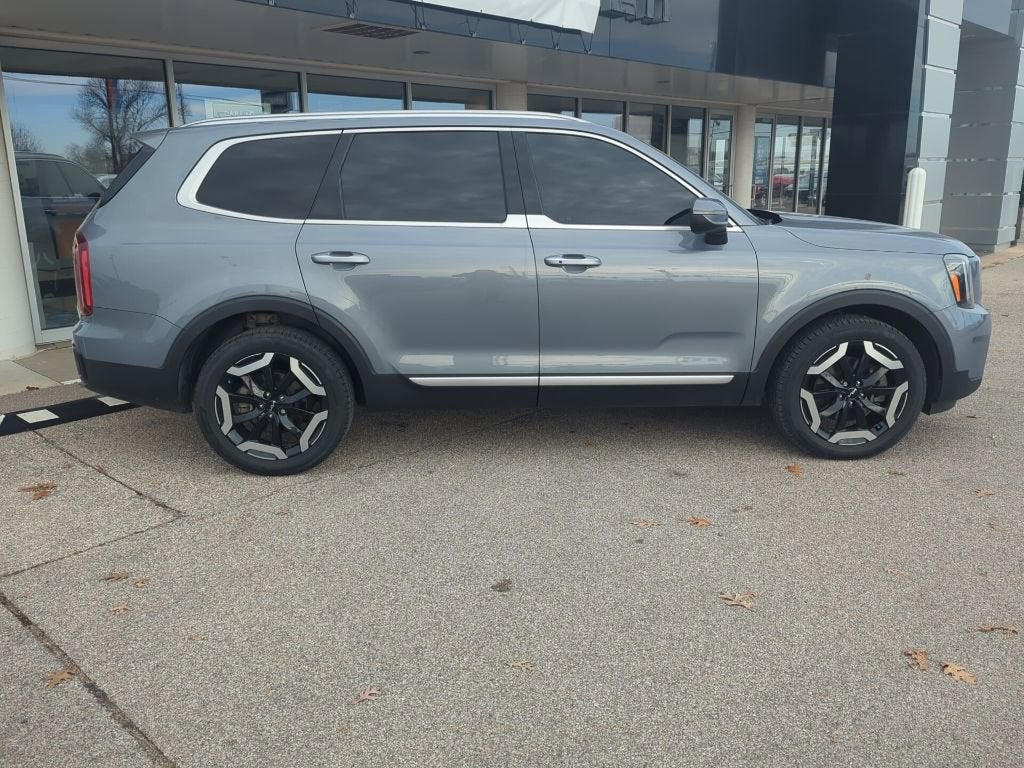 2023 Kia Telluride S